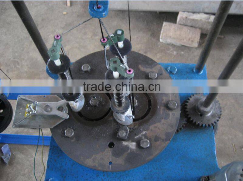 twisting machine for three threads