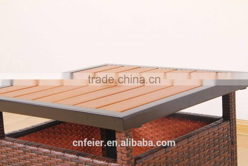 2016 new umbrella stand rattan garden table