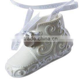 Ceramic hanging decoration