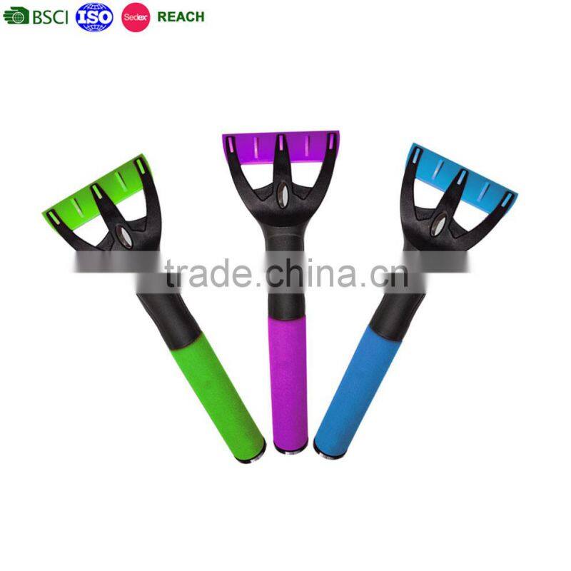 10 years factory ice scraper with EVA grip, short handle plastic ice scraper