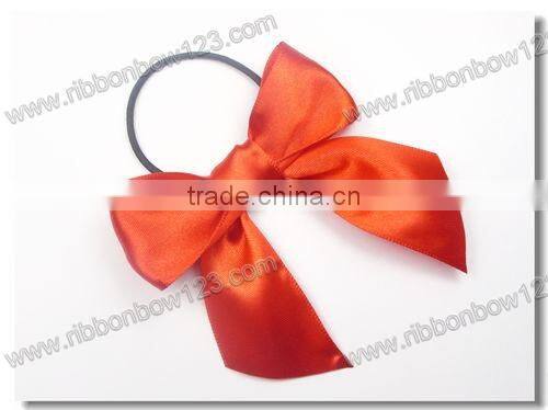 Elastic loop ribbon bow for wine bottles
