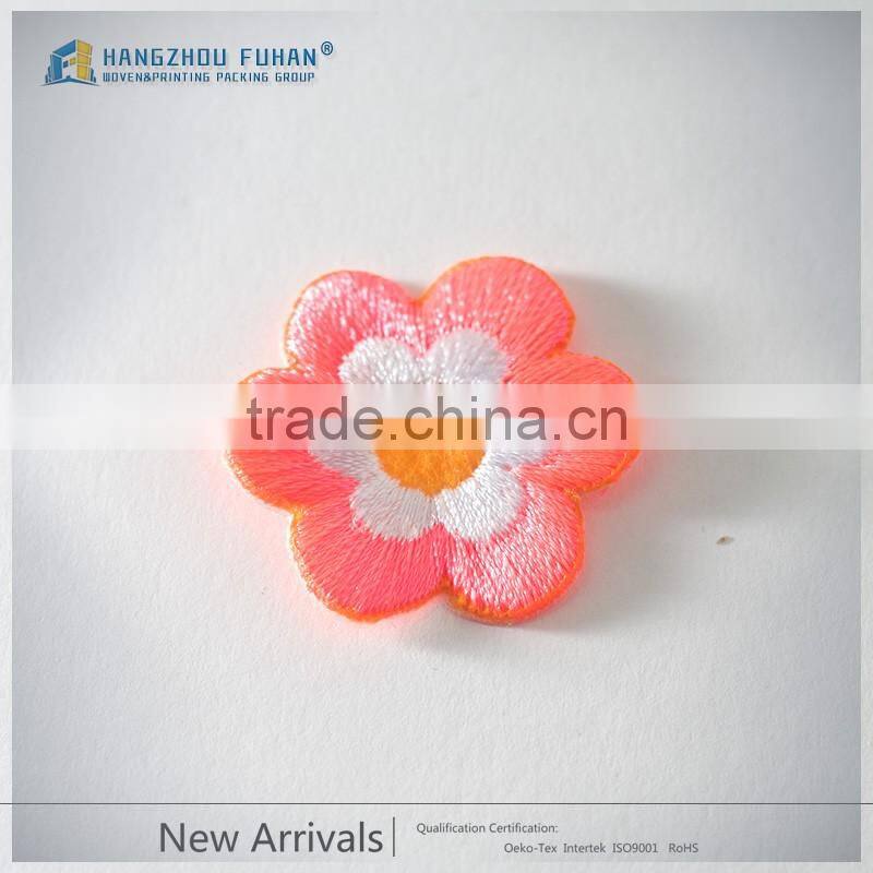 Fasionabel Small Flower Embroidery Design Labels