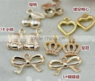 2015 customized zinc alloy tags,gold charm pendants for jewelry and handbag