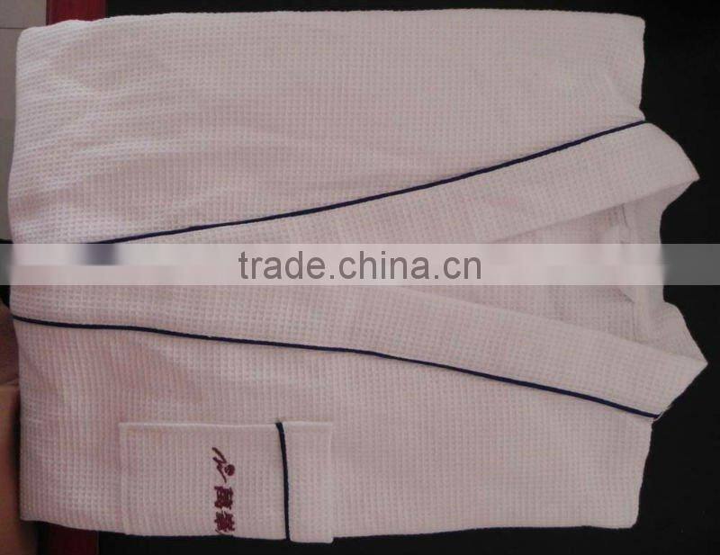 cotton quality embroidery bathrobefor hotel