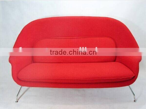 replica relaxing 2 seater fiberglass materail /love seat womb sofa by Eero Saarinen