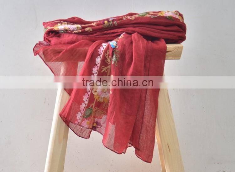 Hot Sell Fashion Beautiful Flower Embroidery Long Cotton Scarf Hejab