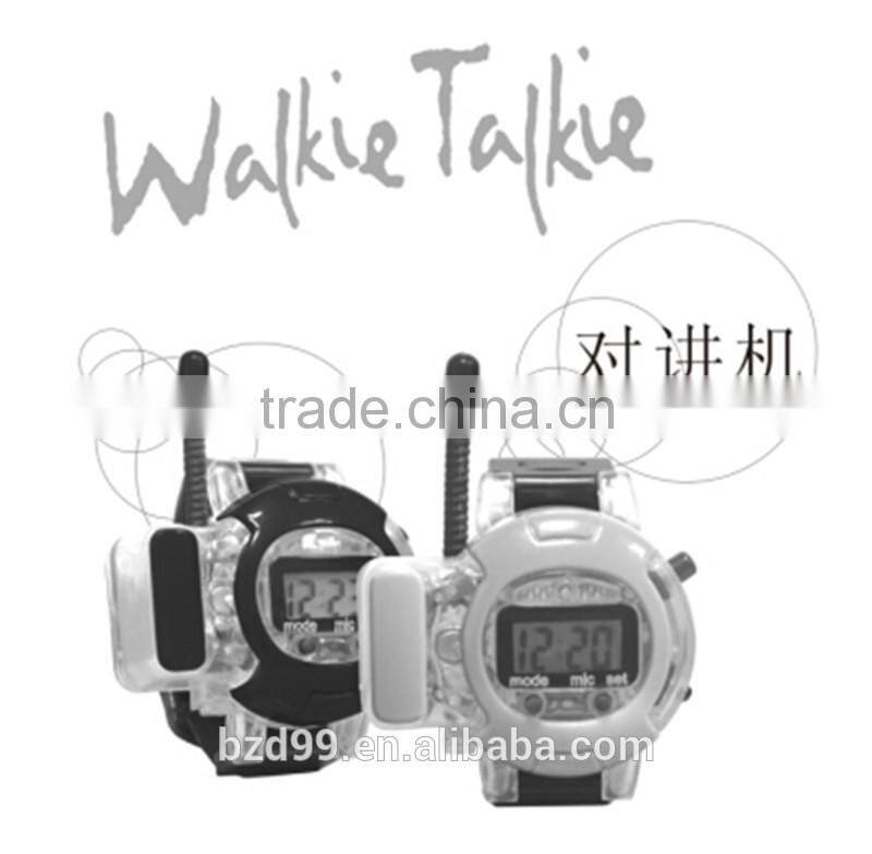 One to Many Wrist Style Wireless Talking Watches for Kids with Earphone /Best Interphone Watch Gift for Kids/ OEM Manufacturer