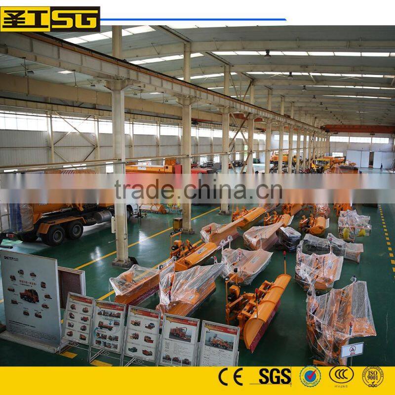 HOWO 4*2 Capacity 6Ton, 8Ton, 13Ton Asphalt Distributor Car, Bitumen Distributor