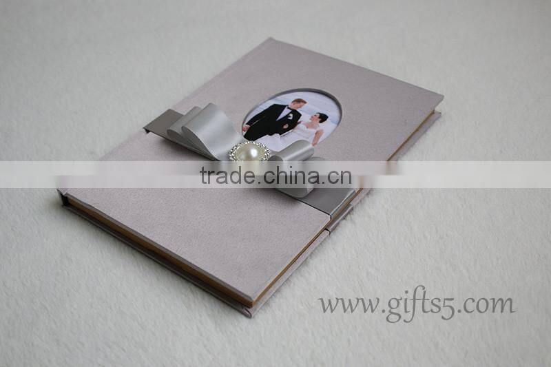 Wedding guest books wiht Silk Covor