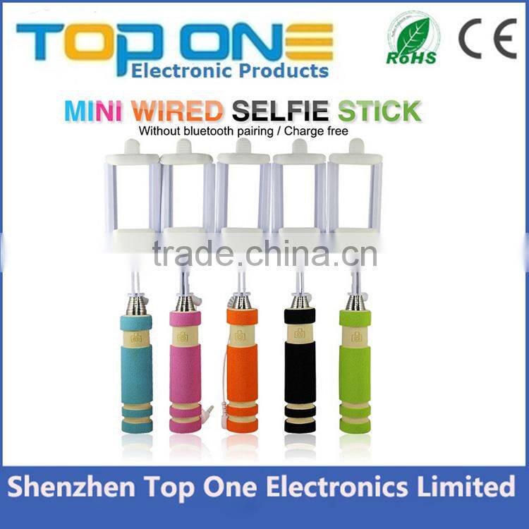 Newly factory supply CE ROHS FCC certificated foldable supreme mini anti slip selfie stick