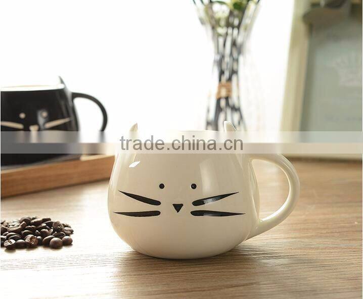 Creative gift Cartoon black and white ceramic cat mug