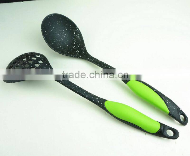 33055 colorful nylon material kitchen utensil set nylon kitchen tools