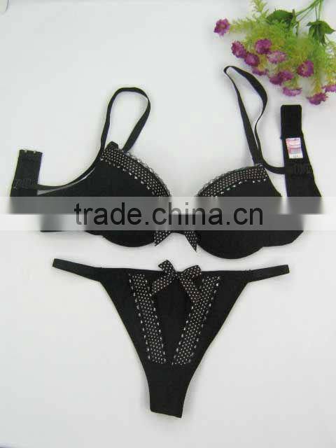 Elegant charming bras and panty sets with deep blace color XXXsexy