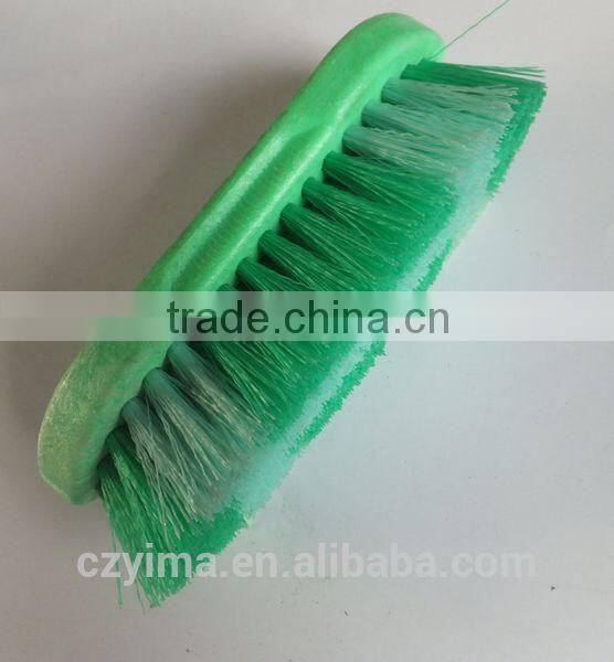 plastic horse grooming brush with plastic bristle
