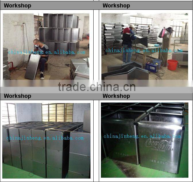 Metal cooler with lid