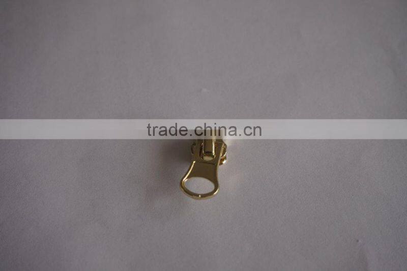 Garment bag with #4 yg brass slider puller