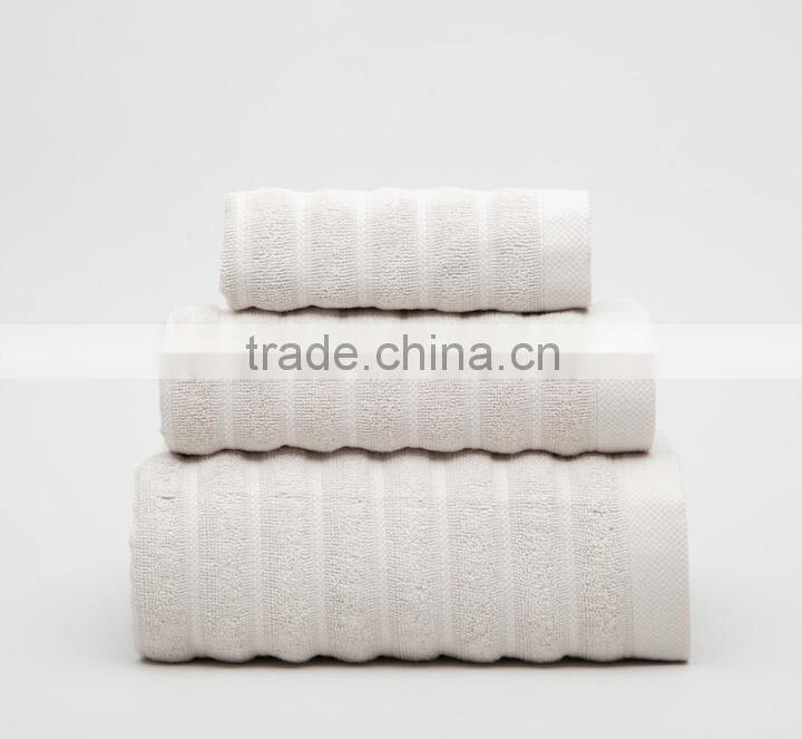 Cheap High Quality Soft 100% Cotton Bath Towel Set