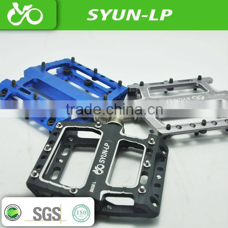 CNC alloy aluminum bmx bike pedals custom different logo bike pedals flat platform replaceble pins bike pedal