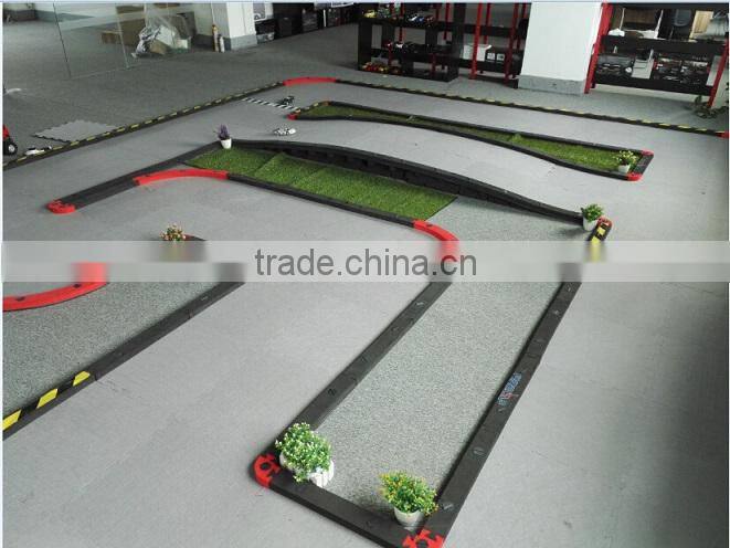 2016 new product customize Official Mini-Z Racing Circuit rc runway construction for sale