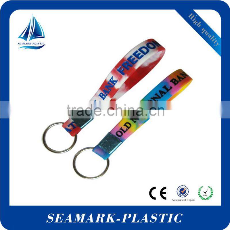 High qualiry promotional keyring plastic silicone band keychain