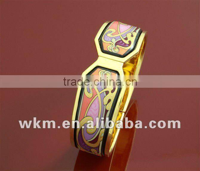 Unique Thin Metal Bangles