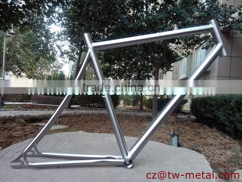 2016 fashionable Titanium track bike frame customized titanium bicycle part