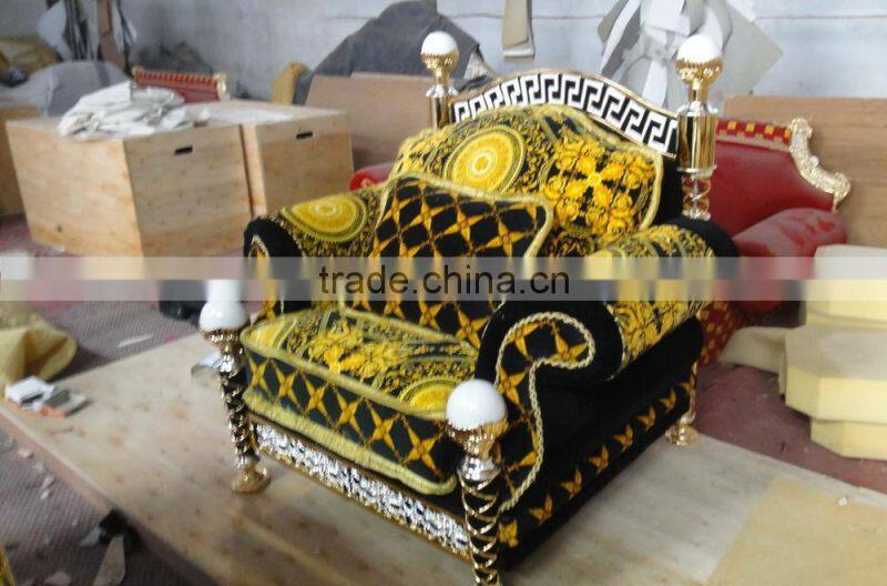 Italy Gorgeous 18/24K Gold Plated Living Room Furniture/ European Classic Royal Brass Carving Fabric Upholstery Gilded Sofa Set