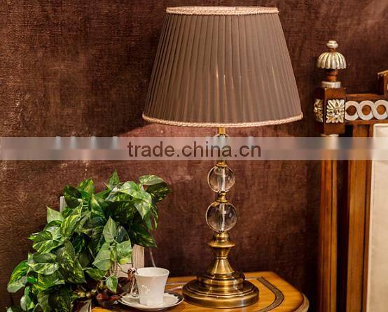 Brown color lampshade K9 crystal table lamp