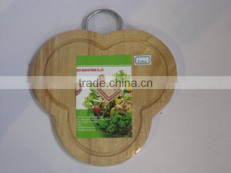 round cutting board with handle