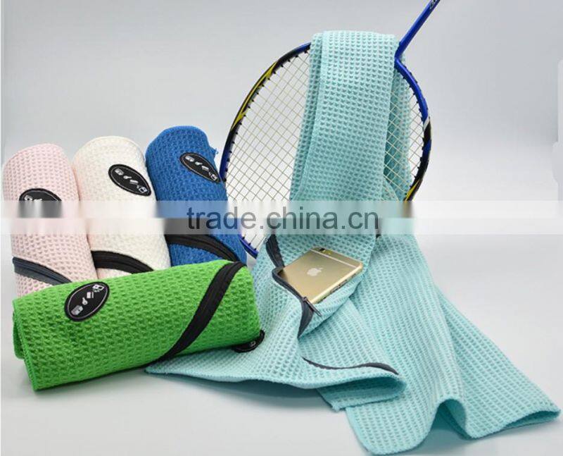 Hot style manufacturers outdoor sports waffle microfiber hand towel with zipper
