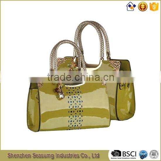 High Quality Patent PU Handbag with Long Shoulder Strap