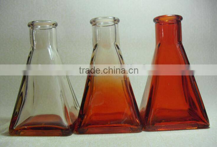 colored taper shape aroma Reed diffuser glass bottle with cork