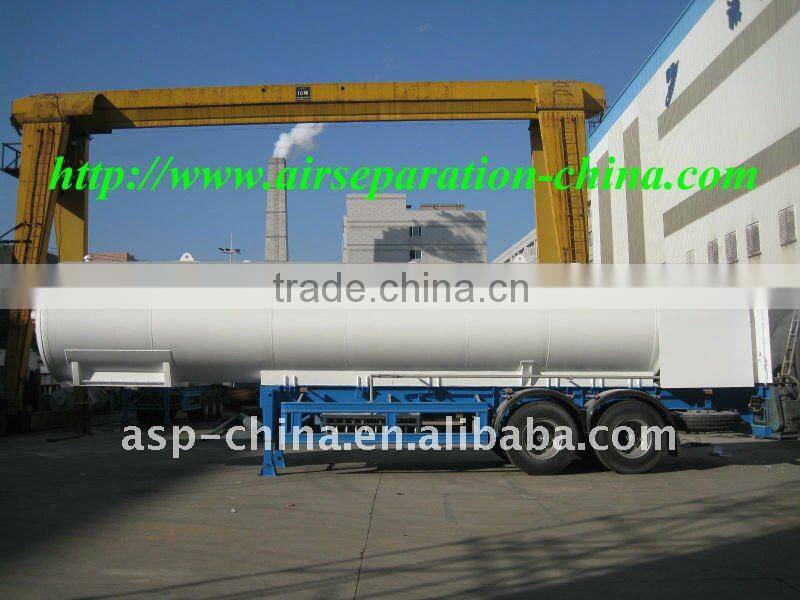 Cryogenic liquid tanker semitrailer