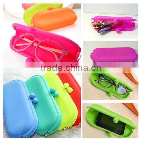 Bulk wholesale silicone rubber change purse with cute mix designs silicone rubber change purse