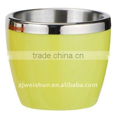 mini ice bucket with capacity of 750ML