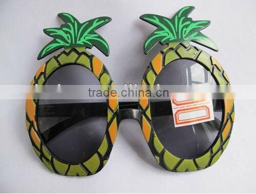 beautiful plastic party glasses