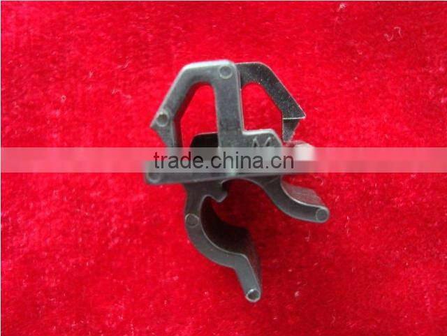 Plastic pipe clamp