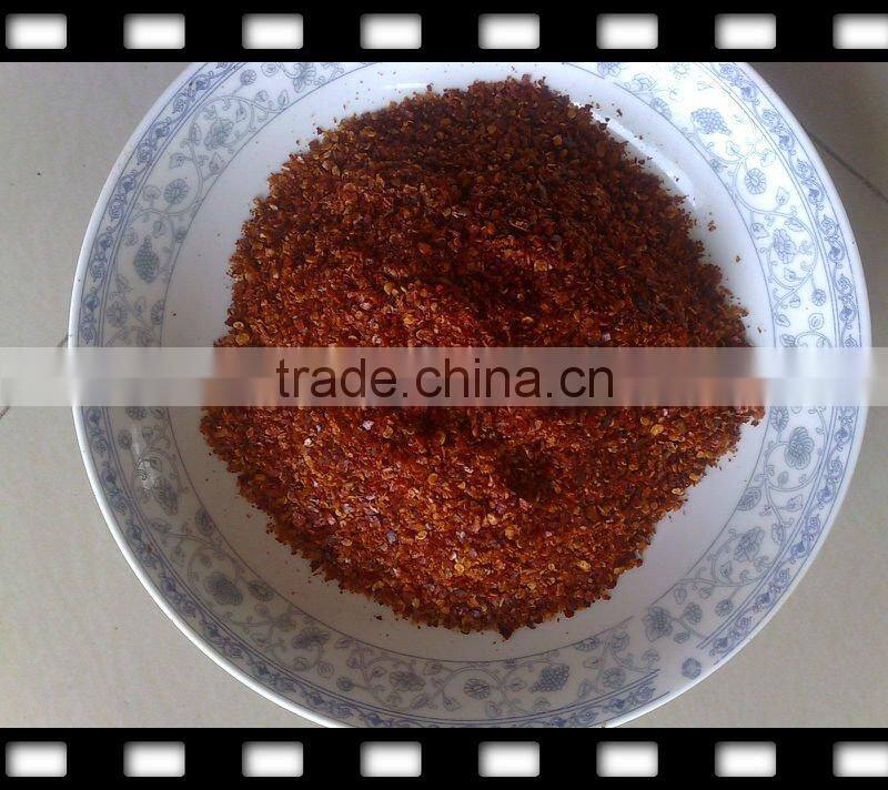 dried red hot chilli pieces