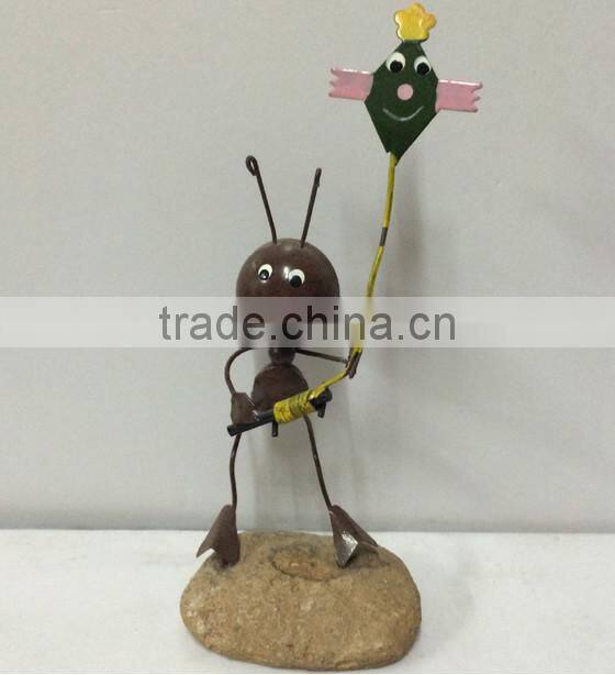 2015 newest design garden ant metal ant decoration painted metal ant ant with flower garden stake ant stakes metal ant garden