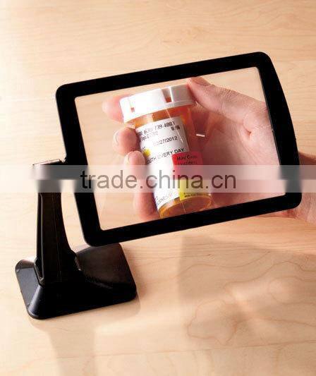 Magnifying Screen
