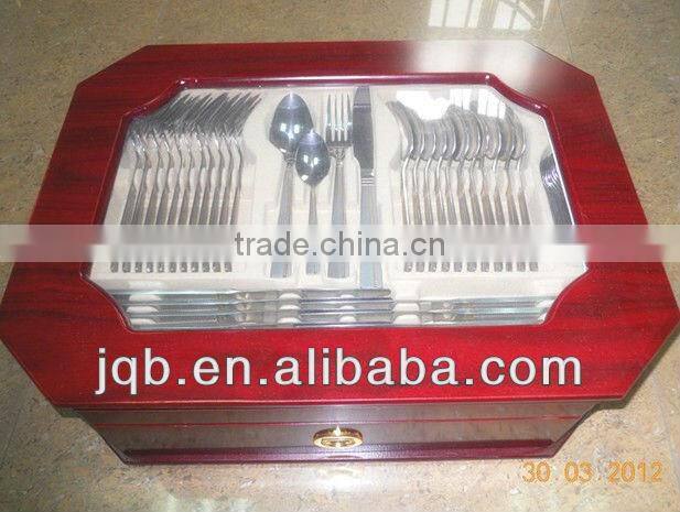 84pcs flatware sets with leather box packing royal style and high quality