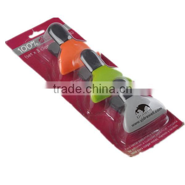 MC-3280 Promotional Set Of 3 magnet plastic clip