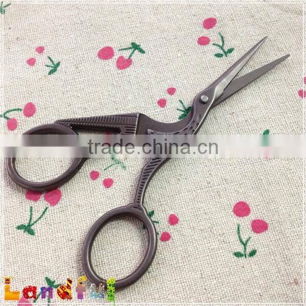 Vintage Fancy Design Thread Embroidery Scissors Bronze Bird Scissors