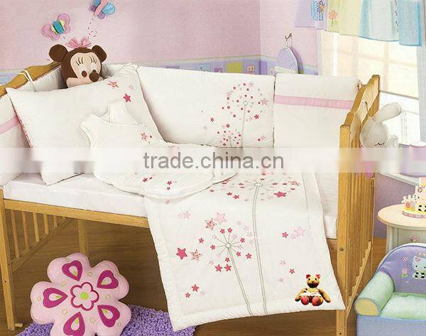 Soft cotton pretty cute printed crib bedding set colorful