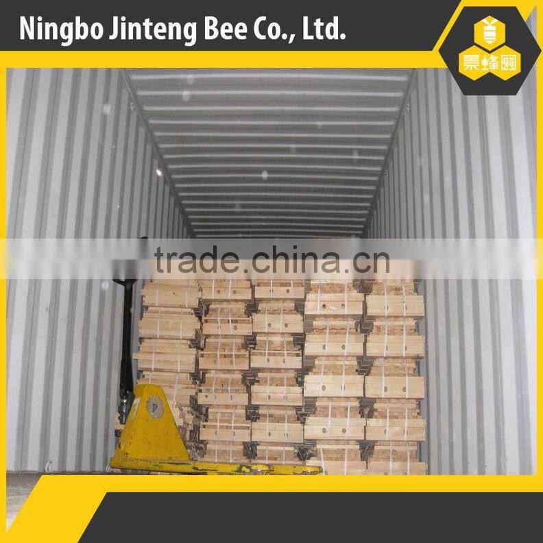 Assembled high quality beekeeping pine wooden frame with plastic foundation for beehive