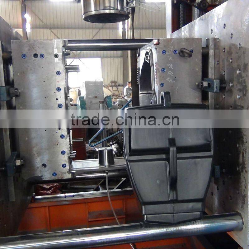 Mould - plastic blowing mold