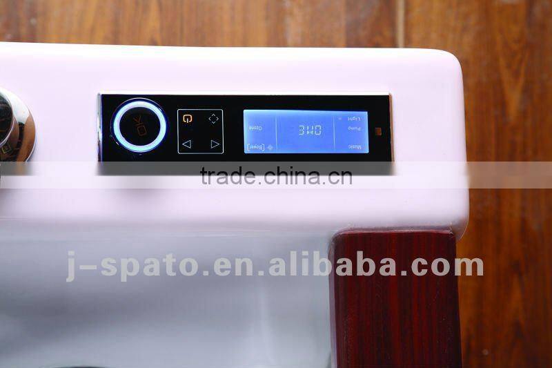 Glass bathtub with wooden handrest for hot tub