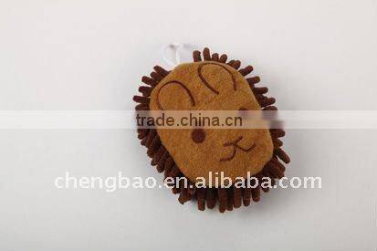 Chenille computer screen cleaner ball