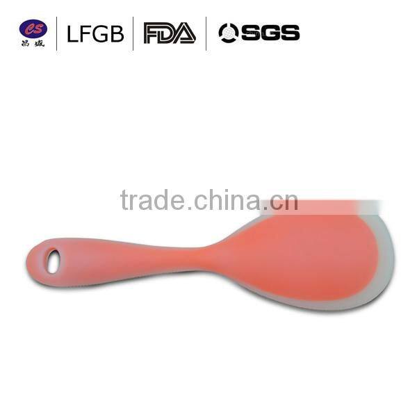 hot sale ! 2014 fashionable and customized professional silicone spoon in kitchen