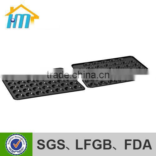 non-stick 6 cups wilton cake pans